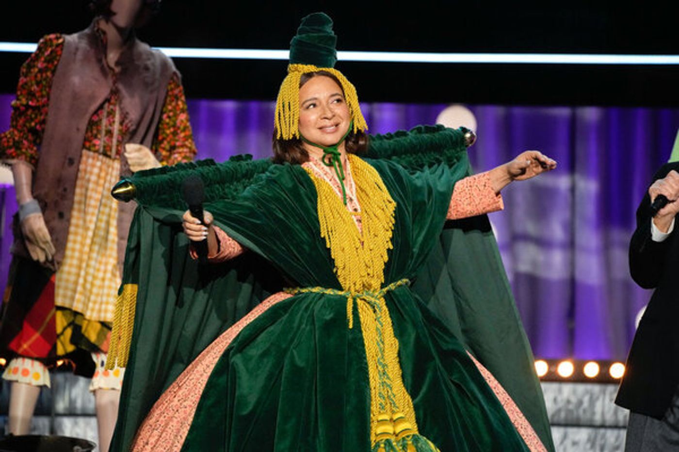 Photos: Inside Carol Burnett's NBC Special With Julie Andrews, Bernadette Peters & More  Image