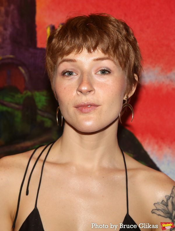 Holly Gould Photo