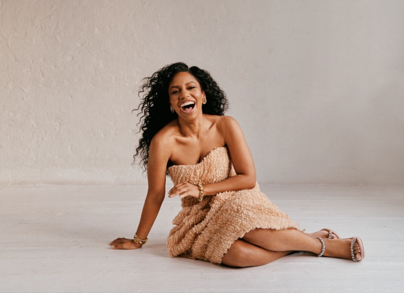 Interview: Brittney Johnson of MAD HATTER THE MUSICAL at Place Des Arts - Théâtre Maisonneuve  Image