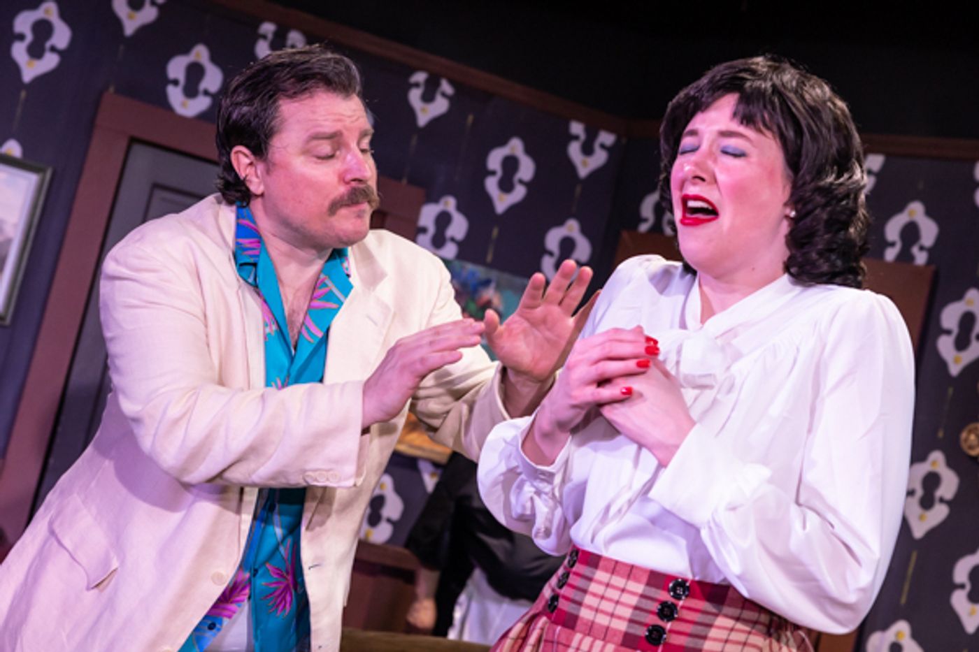 Photos: First Look At The Alcove Dinner Theatre and Bruce Jacklin & Company's LIE, CHEAT & GENUFLECT Photos: First Look At The Alcove Dinner Theatre and Bruce Jacklin & Company's LIE, CHEAT & GENUFLECT Image