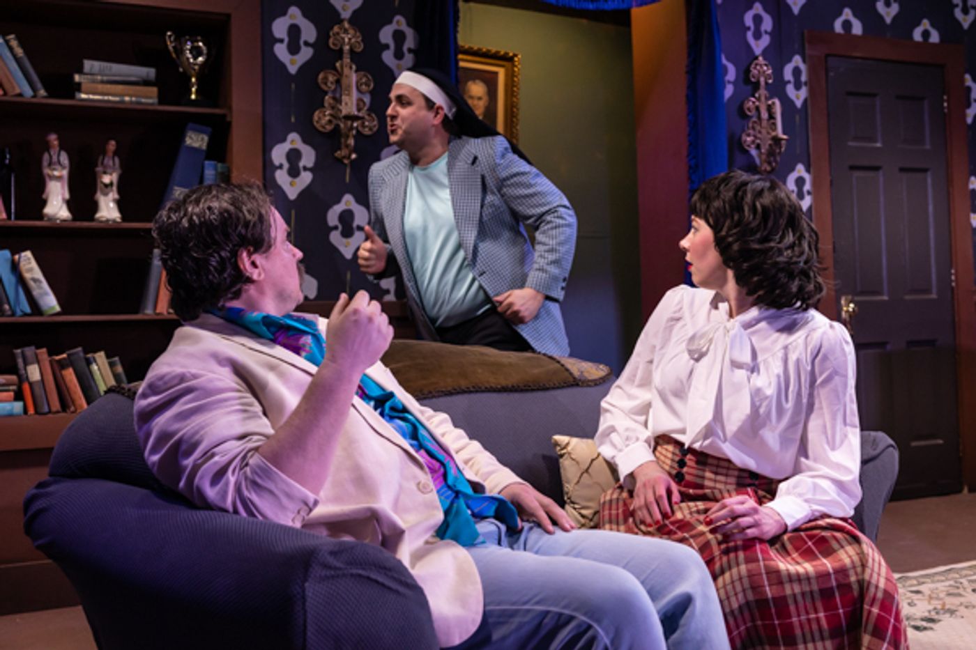 Photos: First Look At The Alcove Dinner Theatre and Bruce Jacklin & Company's LIE, CHEAT & GENUFLECT Photos: First Look At The Alcove Dinner Theatre and Bruce Jacklin & Company's LIE, CHEAT & GENUFLECT Image