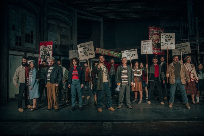 Review: BILLY ELLIOT IL MUSICAL al Teatro Sistina Review: BILLY ELLIOT IL MUSICAL al Teatro Sistina Image