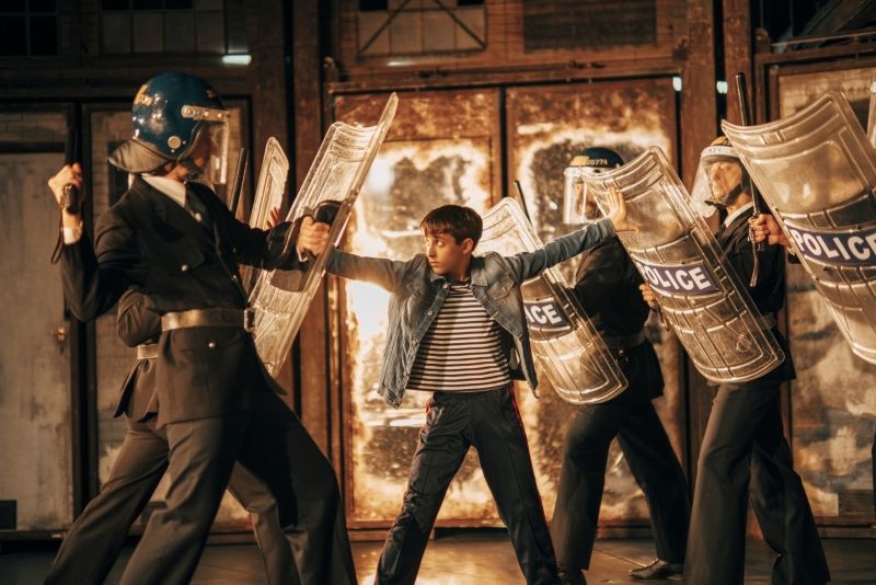 Review: BILLY ELLIOT IL MUSICAL al Teatro Sistina Review: BILLY ELLIOT IL MUSICAL al Teatro Sistina Image