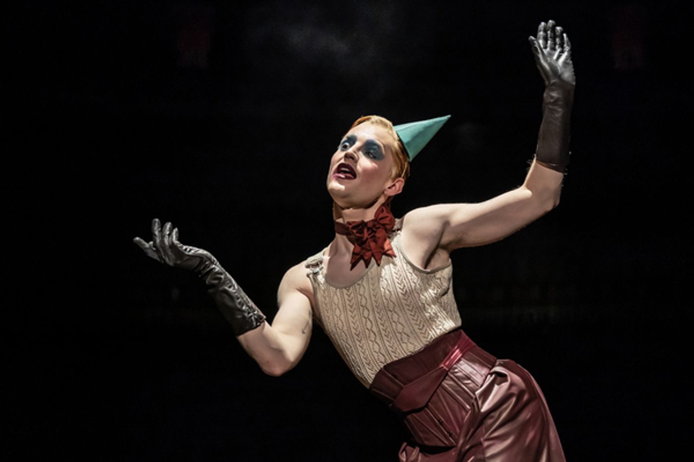 Photos: New Images of John McCrea and Aimee Lou Wood in CABARET  Image