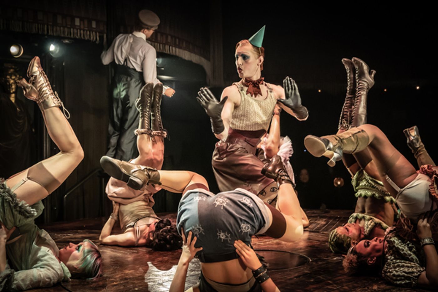 Photos: New Images of John McCrea and Aimee Lou Wood in CABARET  Image