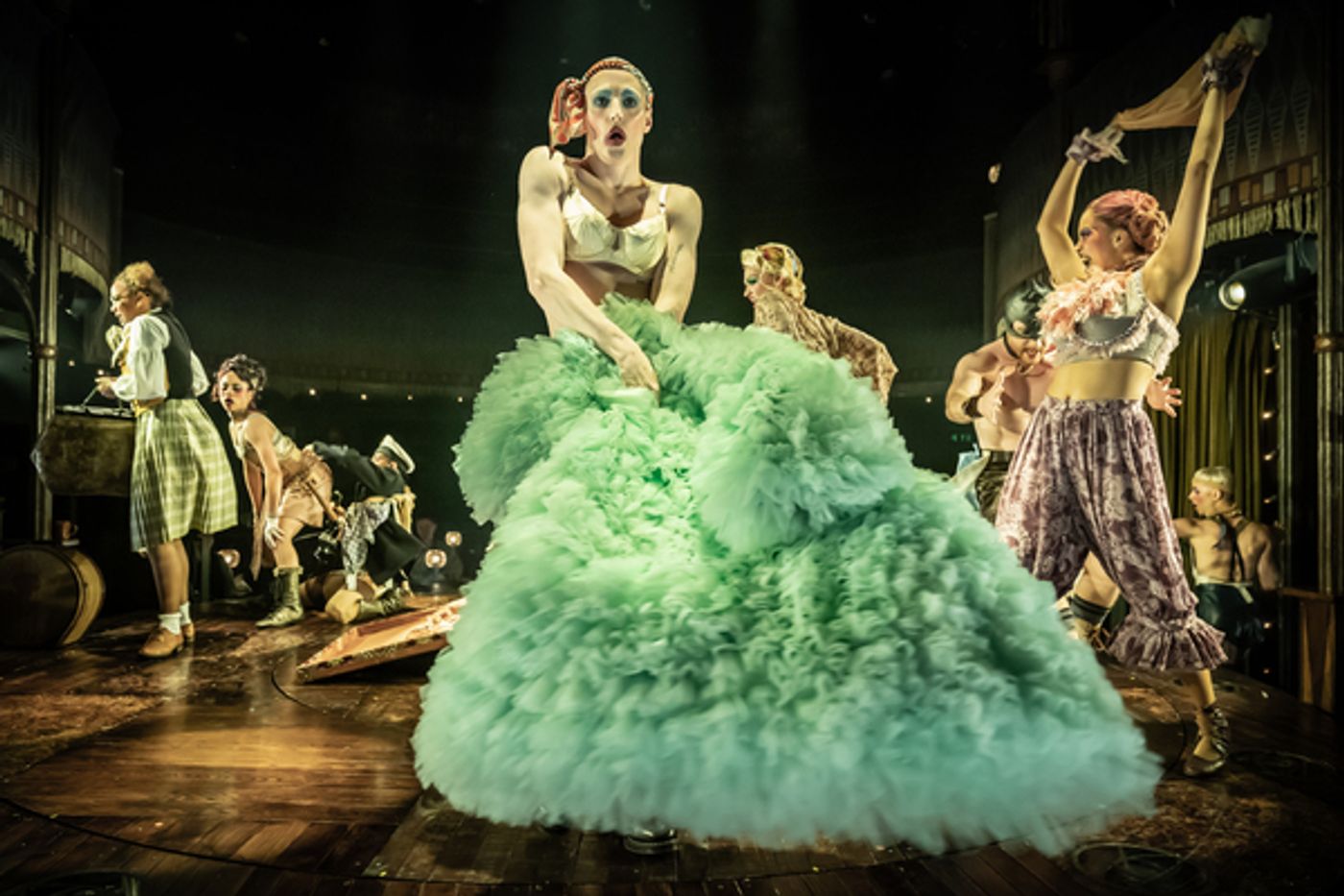 Photos: New Images of John McCrea and Aimee Lou Wood in CABARET  Image