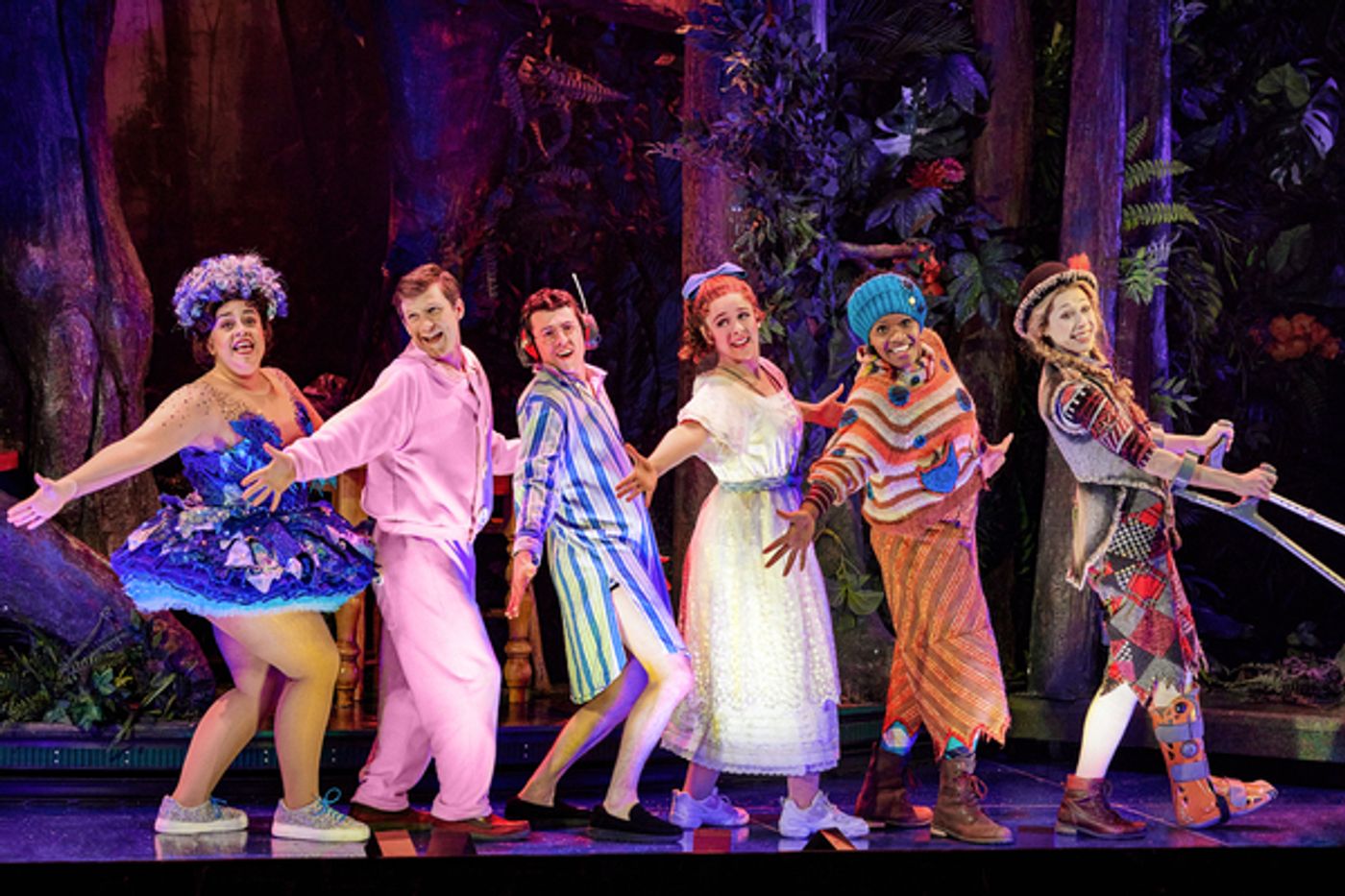 Photos: First Look at PETER PAN GOES WRONG, Featuring Neil Patrick Harris  Image