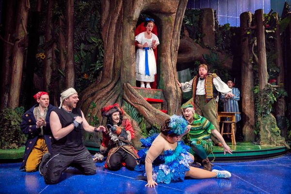 Photos: First Look at PETER PAN GOES WRONG, Featuring Neil Patrick Harris — photo 9 of 11