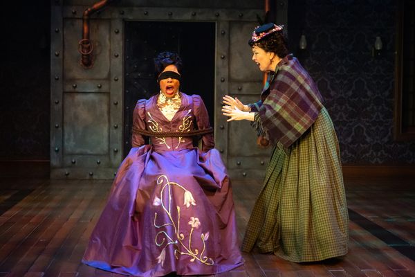 Elizabeth Bunch and Krystel Lucas Photo