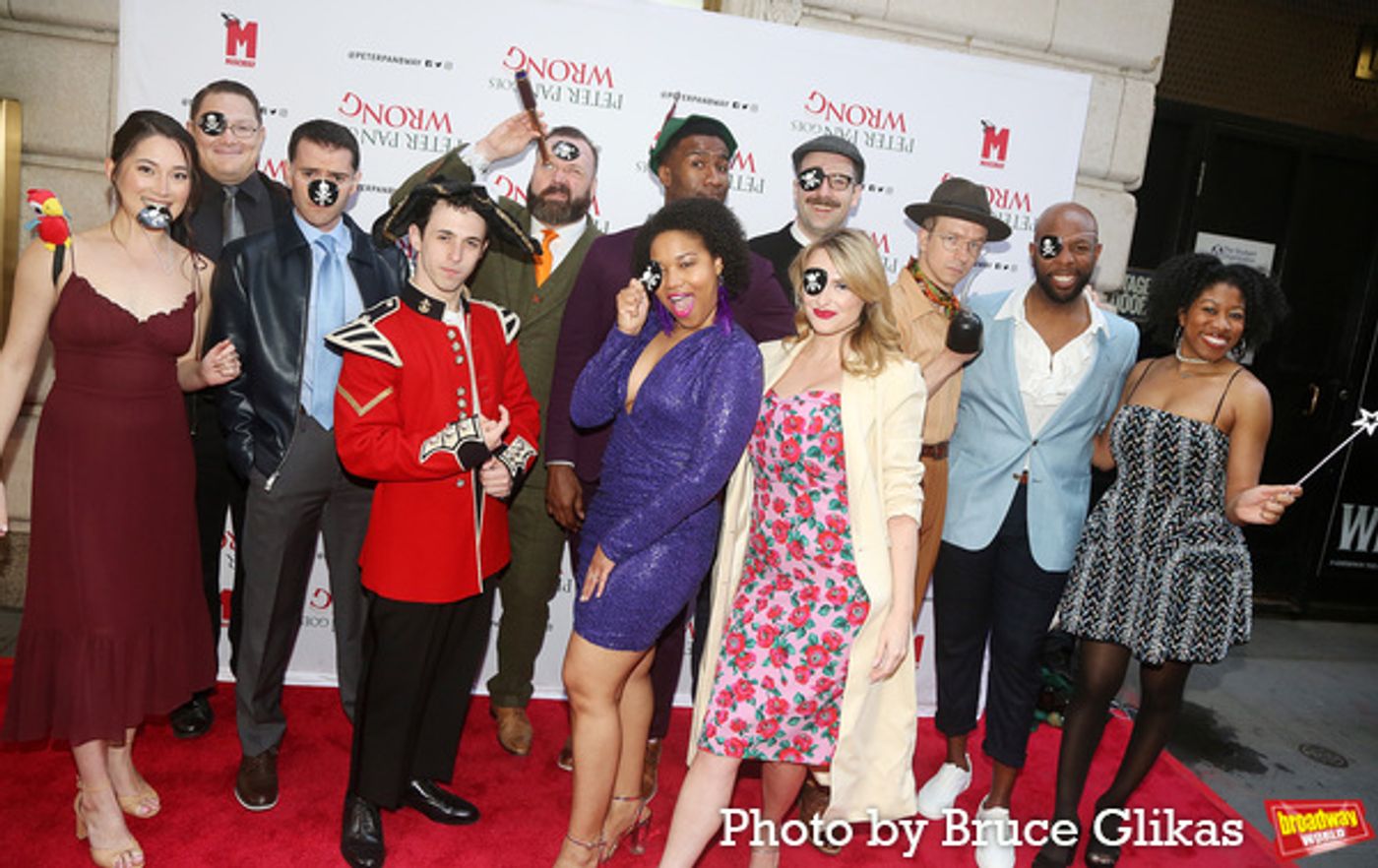 Photos: On the Red Carpet of PETER PAN GOES WRONG Opening Night  Image