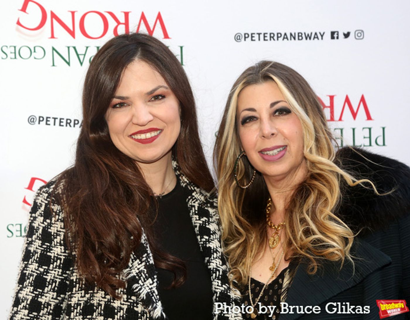 Photos: On the Red Carpet of PETER PAN GOES WRONG Opening Night  Image