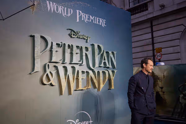Jude Law attend the World Premiere of  Photo