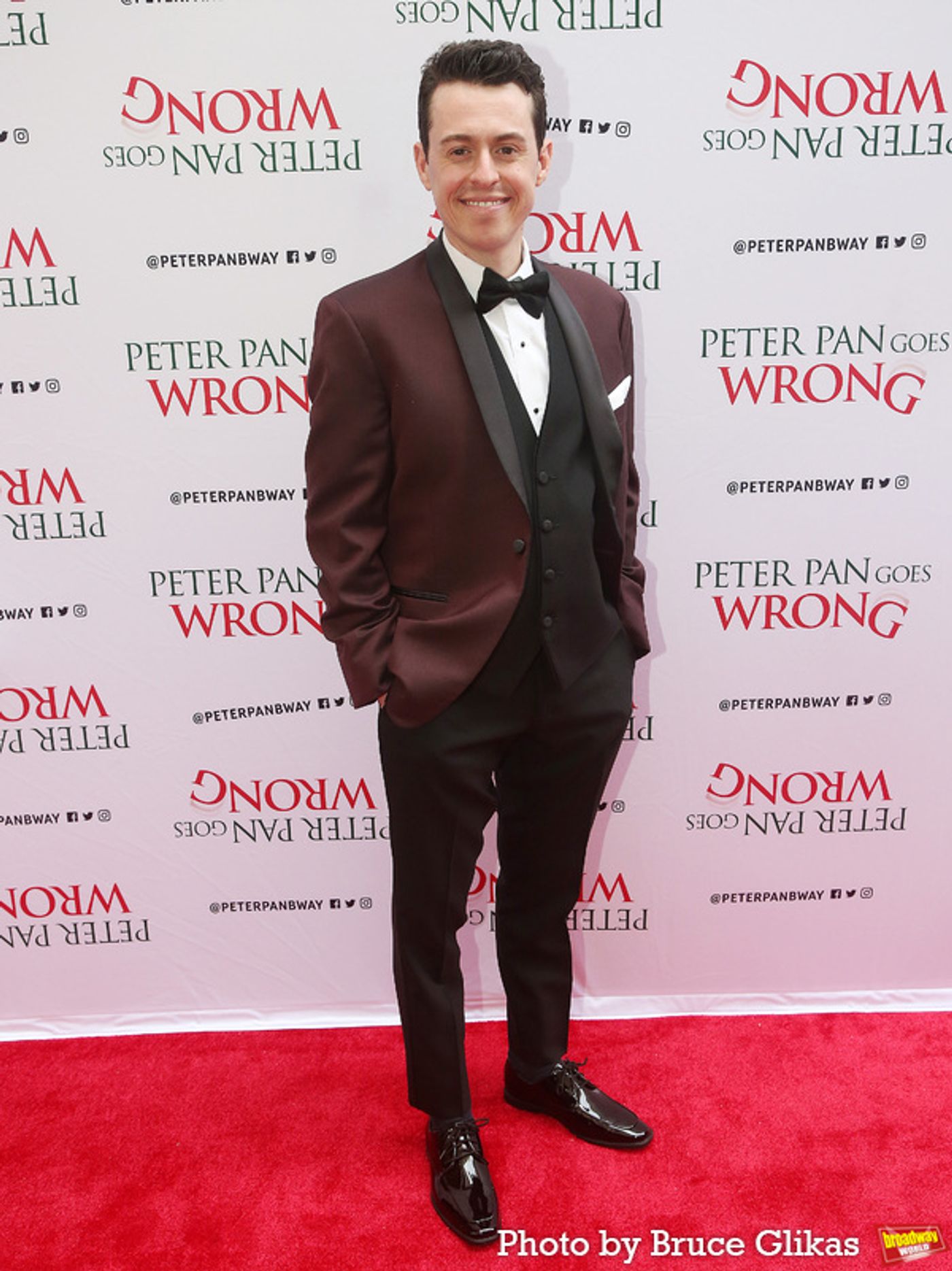 Photos: See Neil Patrick Harris & More at PETER PAN GOES WRONG Opening Night  Image