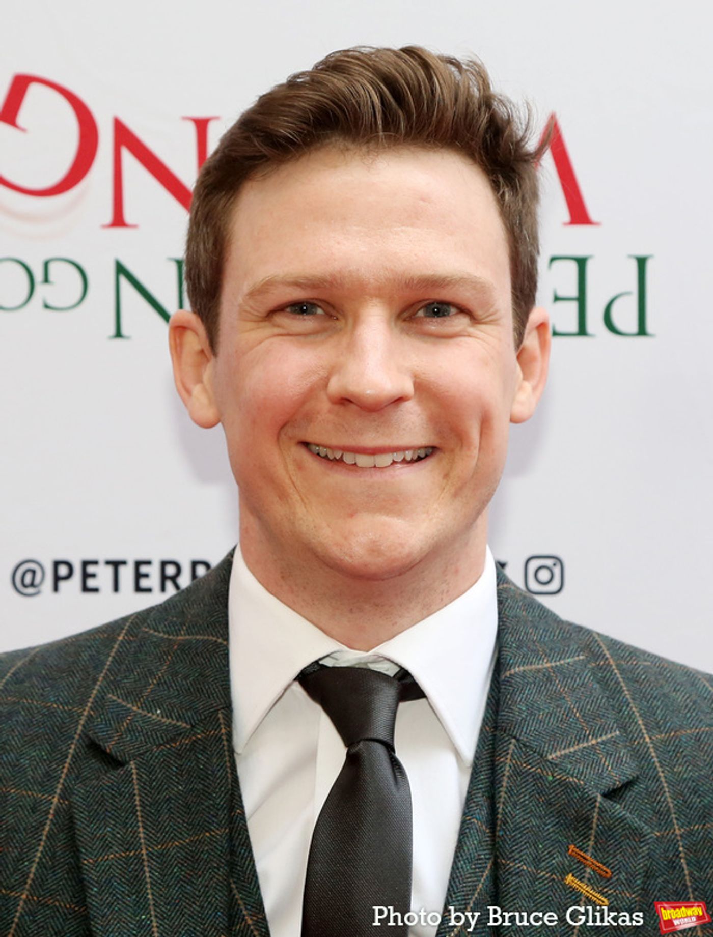 Photos: See Neil Patrick Harris & More at PETER PAN GOES WRONG Opening Night  Image