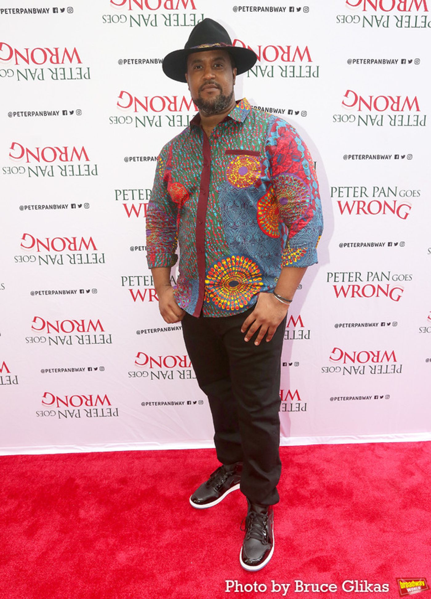 Photos: See Neil Patrick Harris & More at PETER PAN GOES WRONG Opening Night  Image