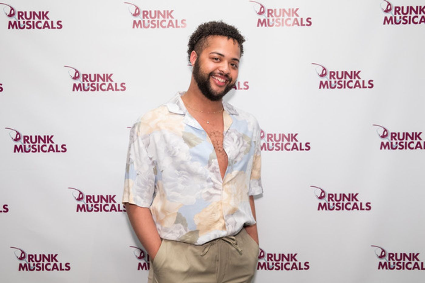 Photo Exclusive: Hit The Red Carpet for DRUNK MUSICALS At Green Fig Piano Bar Photo Exclusive: Hit The Red Carpet for DRUNK MUSICALS At Green Fig Piano Bar Image