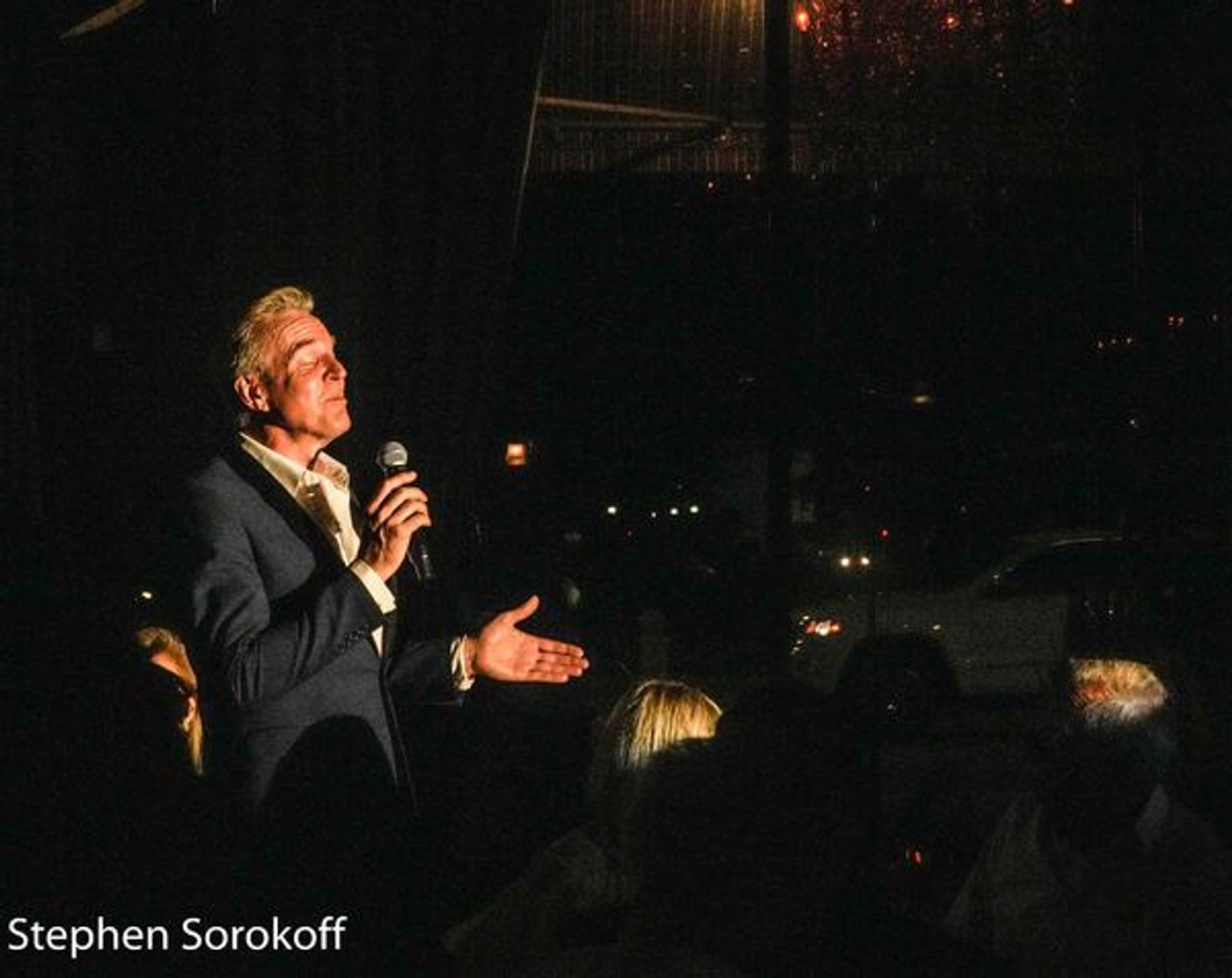 Photos: Todd Murray Croons at Cafe Centro Cabaret  Image