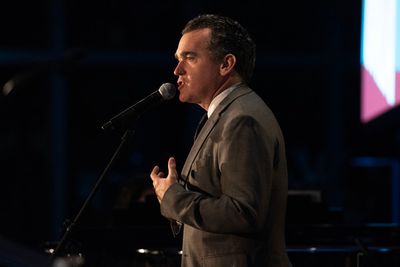 Brian d'Arcy James  Photo