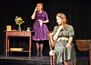 Andrea Woodbridge, Lexie Showalter @ BroadwayWorld Andrea Woodbridge, Lexie Showalter Photo