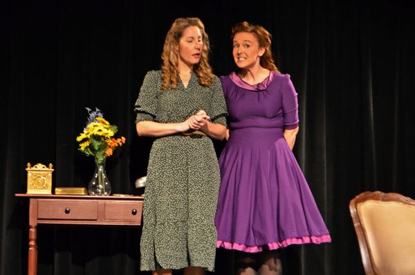 Andrea Woodbridge, Lexie Showalter  Photo