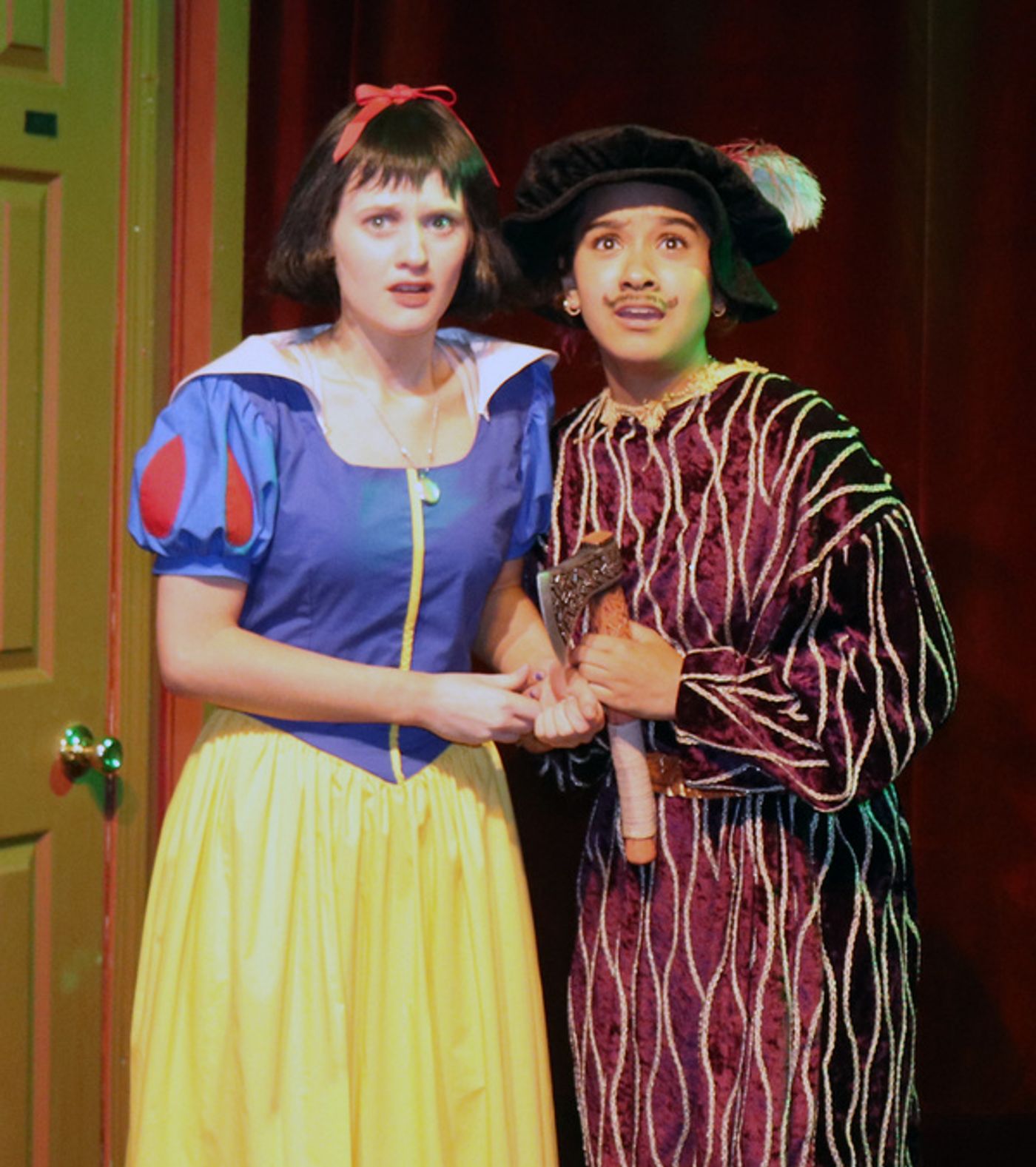 Photos: First Look at SNOW WHITE AND THE SEVEN DWARFS at Sutter Street Theatre  Image