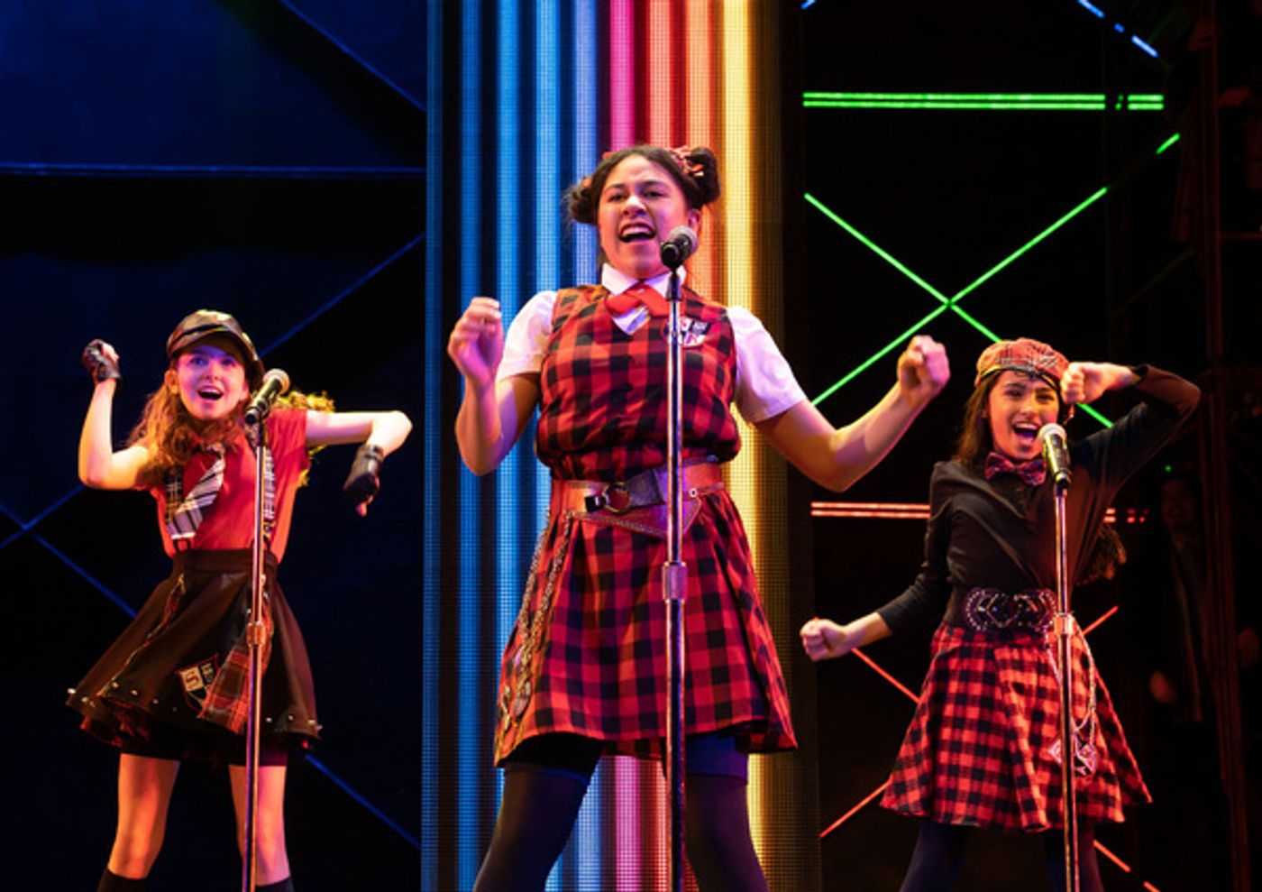 Photos: First Look at SCHOOL OF ROCK at Paramount Theatre  Image