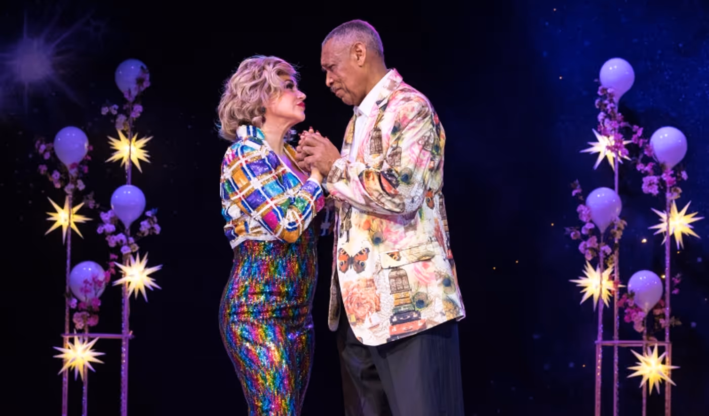 Interview: Jodi Carmeli of THE PROM at Chanhassen Dinner Theatres  Image