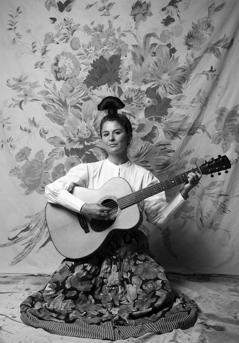 Album Review: Mariee Siou Brings Her Psych-Folk Vibes To A New EP, Calling All Earthlings To Tend To Our Mother on CIRCLE OF SIGNS  Image