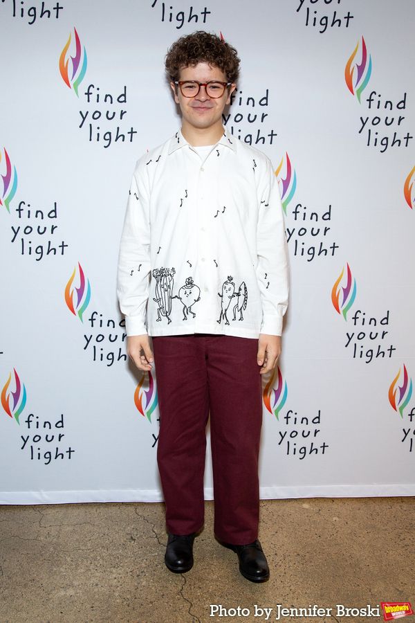 Gaten Matarazzo Photo