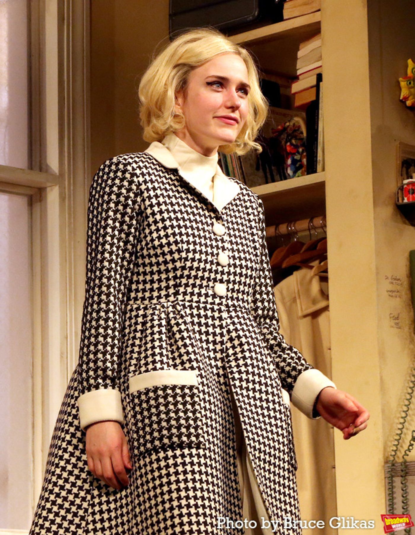 Photos: Oscar Isaac and Rachel Brosnahan Take First Broadway Bows in THE SIGN IN SIDNEY BRUSTEIN'S WINDOW  Image
