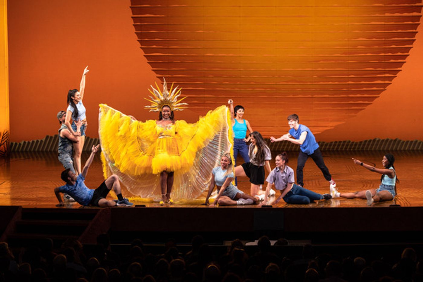 Photos/Video: Watch Highlights from Broadway Cares/Equity Fights AIDS' Easter Bonnet Competition  Image