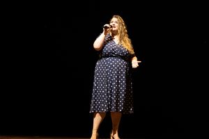 Bonnie Milligan @ BroadwayWorld Bonnie Milligan Photo