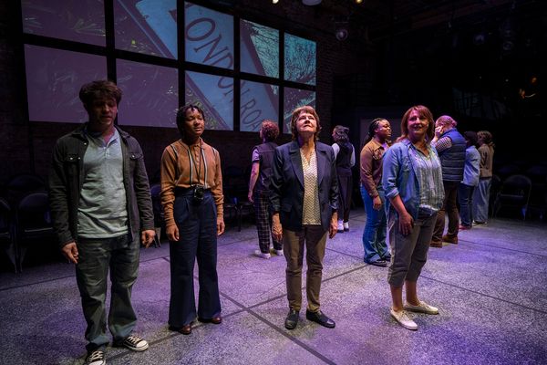 Steven Schaeffer, Alani Gross-Roberts, Linda Reiter and Anne Sheridan Smith with Reng Photo