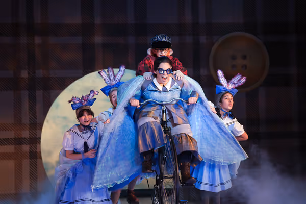 Matthew Woody (Fievel), Deidre Cochran (Henri), Ines Mojica (Ensemble), Mabel Weisman Photo