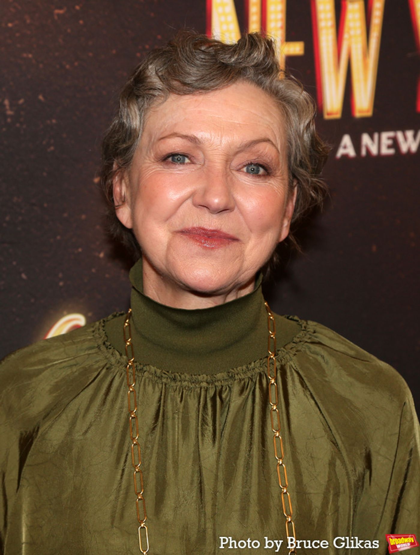 Photos: Stars Arrive on the Red Carpet at NEW YORK, NEW YORK! Opening Night!  Image