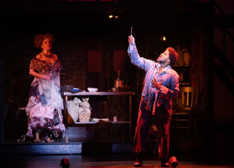 Review: SWEENEY TODD at The 5th Avenue Theatre  Image