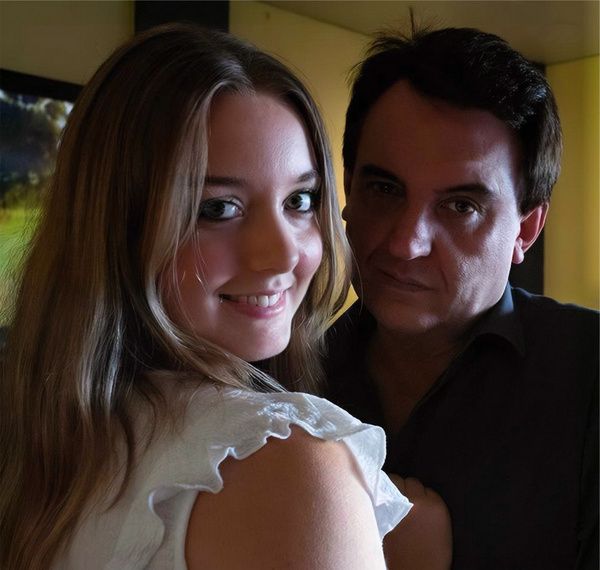 Chris Thomas and Melissa Humphries Photo