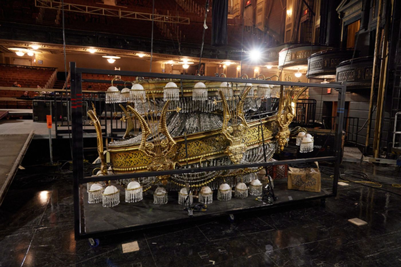 Photos/Video: Iconic PHANTOM Chandelier Exits Broadway's Majestic Theatre Photos/Video: Iconic PHANTOM Chandelier Exits Broadway's Majestic Theatre Image