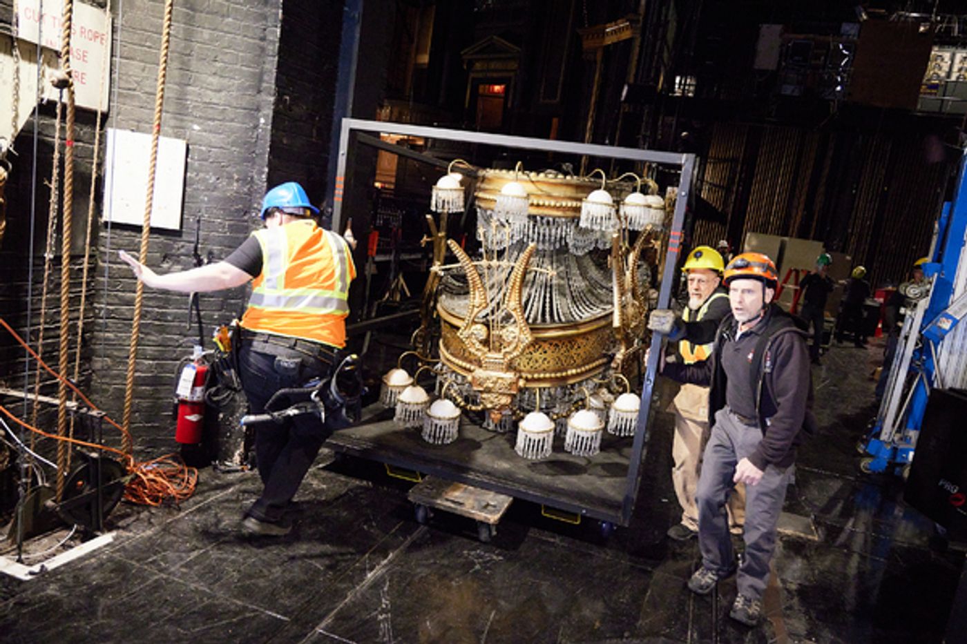 Photos/Video: Iconic PHANTOM Chandelier Exits Broadway's Majestic Theatre Photos/Video: Iconic PHANTOM Chandelier Exits Broadway's Majestic Theatre Image