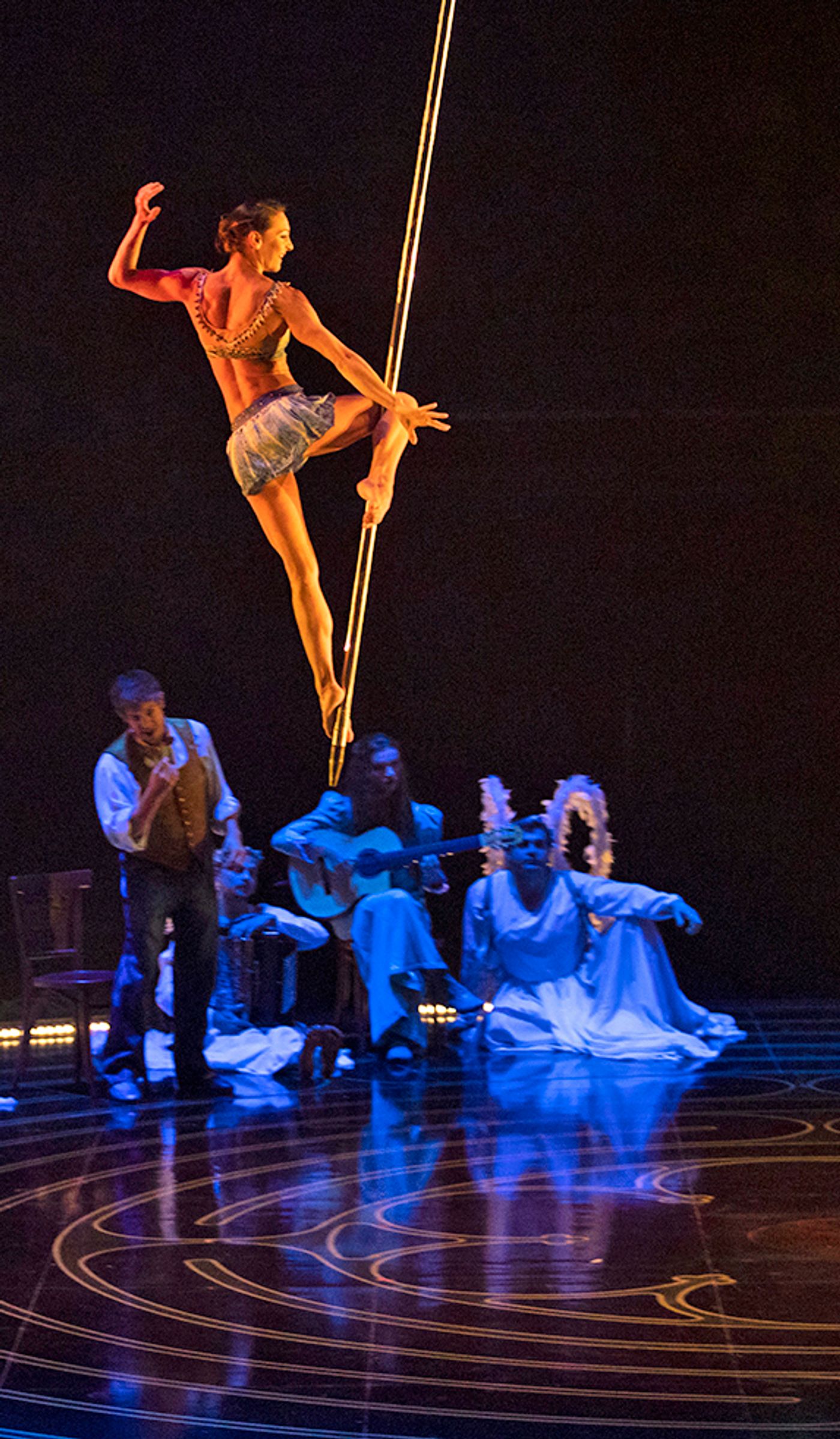 Previews: CIRQUE DU SOLEIL CORTEO at T-Mobile Center Previews: CIRQUE DU SOLEIL CORTEO at T-Mobile Center Image