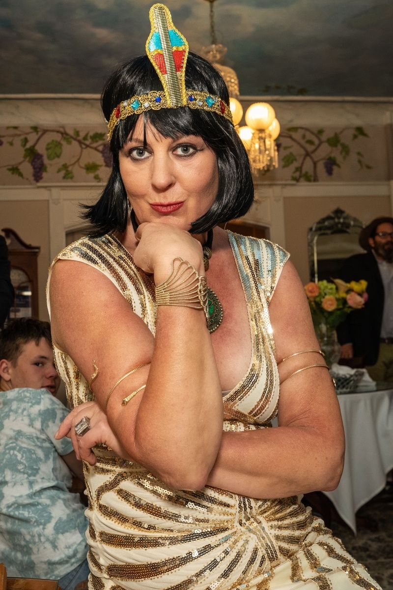 Feature: MURDER MYSTERY Weekends Returns To The Wilburton Inn  Image