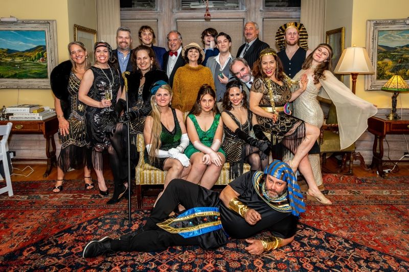 Feature: MURDER MYSTERY Weekends Returns To The Wilburton Inn  Image