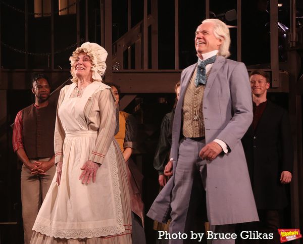 Photos: The Cast of New York City Center's OLIVER! Takes Their First Bows — photo 5 of 25