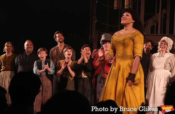 Photos: The Cast of New York City Center's OLIVER! Takes Their First Bows — photo 11 of 25