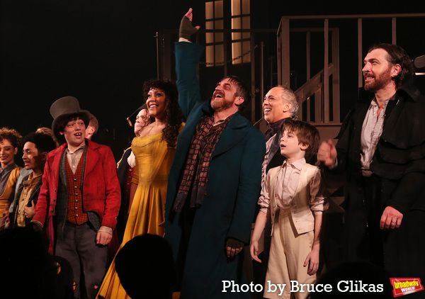 Julian Lerner, Lilli Cooper, Raul Esparza, Benjamin Pajak and Tam Mutu Photo