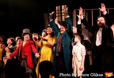 Julian Lerner, Lilli Cooper, Raul Esparza, Benjamin Pajak and Tam Mutu Photo