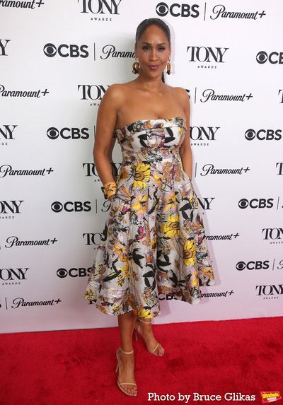 Nikki Crawford Photo