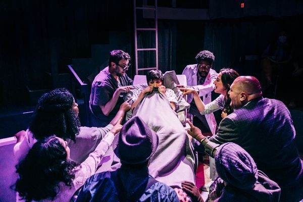 Amanda Kruger (they/them) and the company  Photo