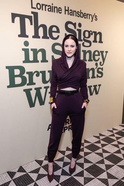 Rachel Brosnahan Photo