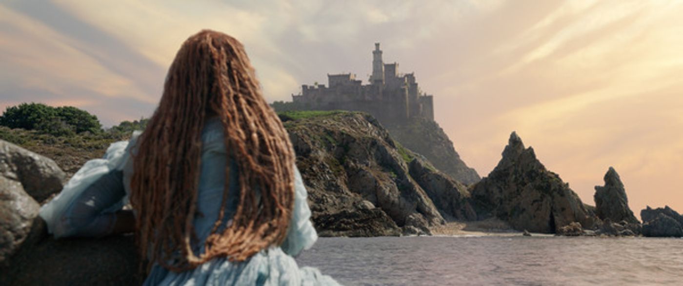 Photos: See New Shots of Halle Bailey & Jonah Hauer-King in THE LITTLE MERMAID  Image